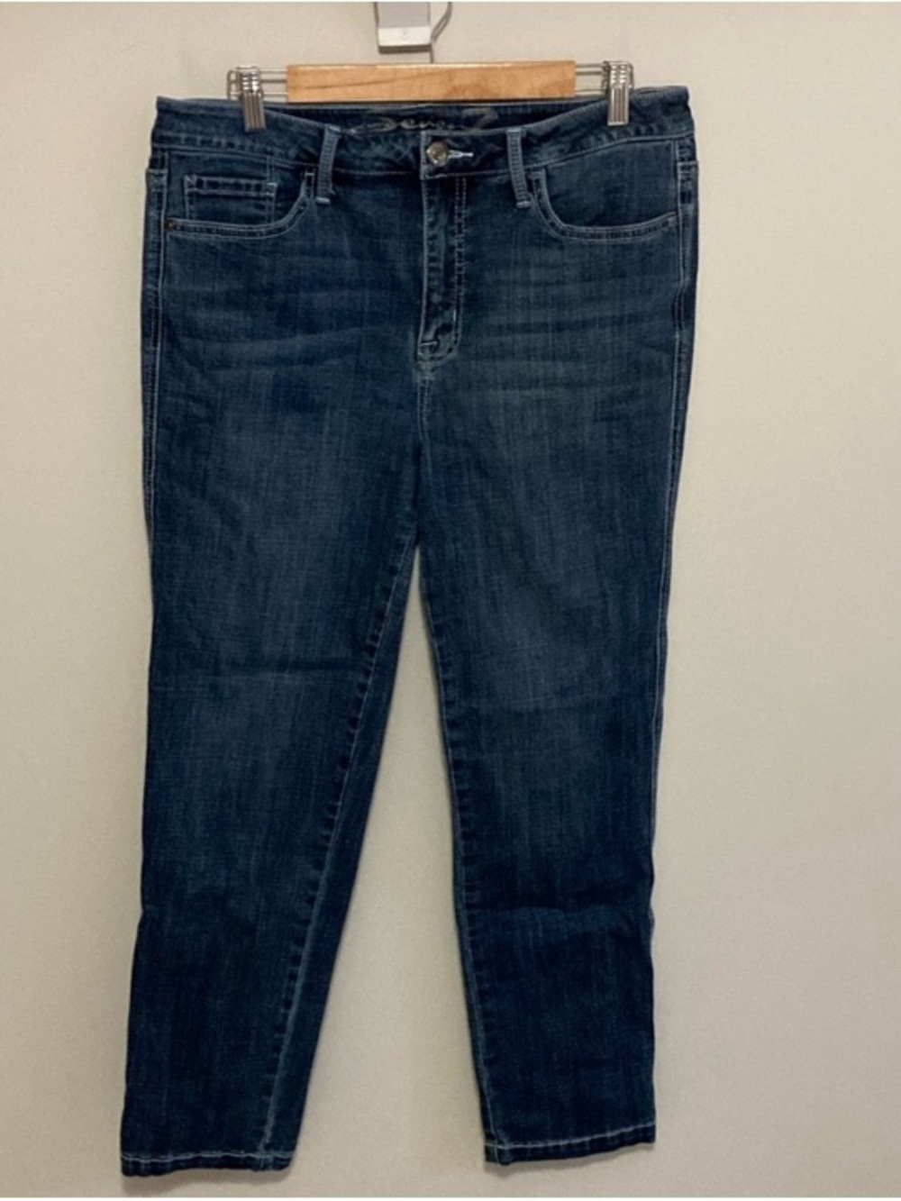 Seven7 Dark Blue Women's Straight Leg Jeans, size 8, Denim